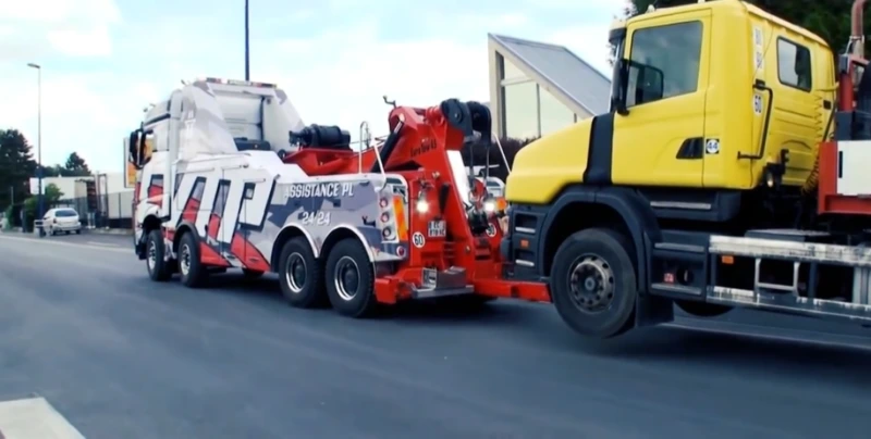 Towing Asheville service on the US-19/23 corridor through the Enka area of Candler NC in.